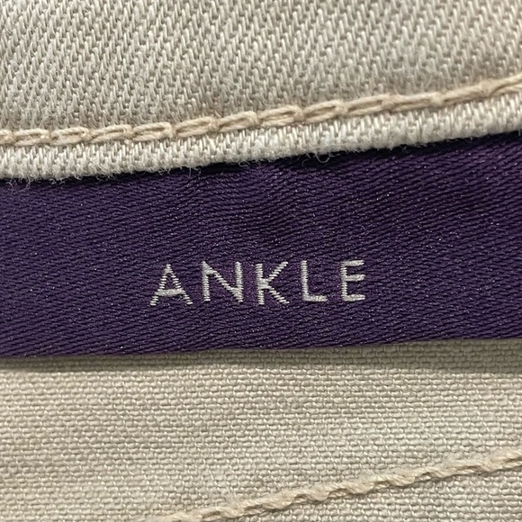 NYDJ Size 8 Sand Color Slim Straight Ankle Jeans Lift & Tuck Slimming 5 Pocket - Picture 6 of 10